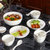 4人餐具12件套 初末陶瓷碗餐具碗套装 家用碗米饭碗带菜盘勺子(天鹅金边 4人餐具12件套（方碗）)第2张高清大图