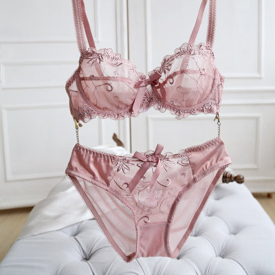 少女性感蕾丝薄款文胸套装大码内衣夏季大胸显