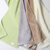 三利 纯棉素雅毛巾2条装 32×74cm 情侣款柔软吸水洗脸面巾(绿色+米白 毛巾)第4张高清大图