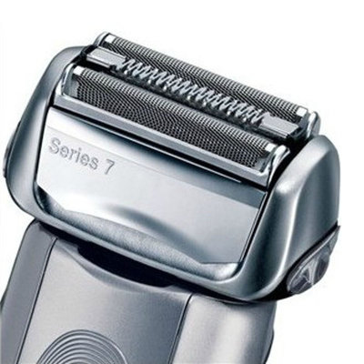博朗（BRAUN）7系790CC-4充电式电动剃须刀（全身水洗 全自动清洁充电 一小时快充）
